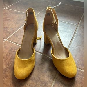 Yellow heels